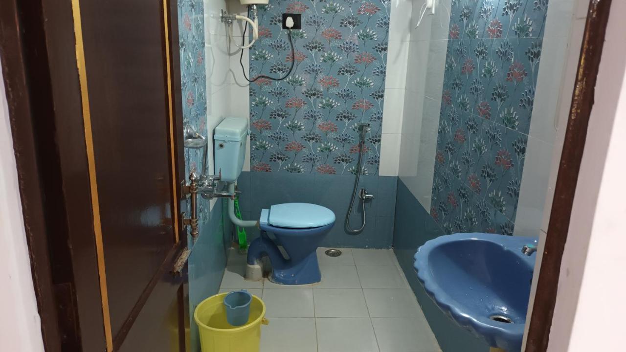 Jag Niwas Guest House & Pure Veg Restaurant Udaipur Exterior photo